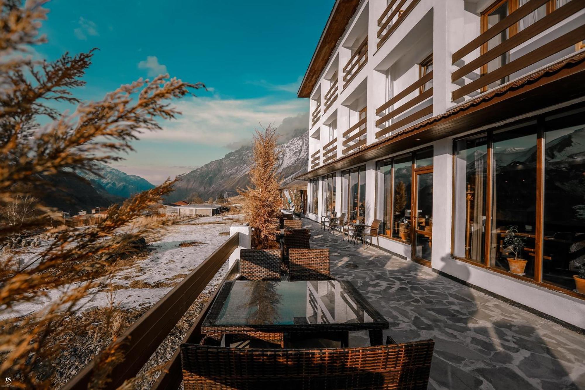 Alpine Lounge Boutique Hotel Kazbegi Kültér fotó