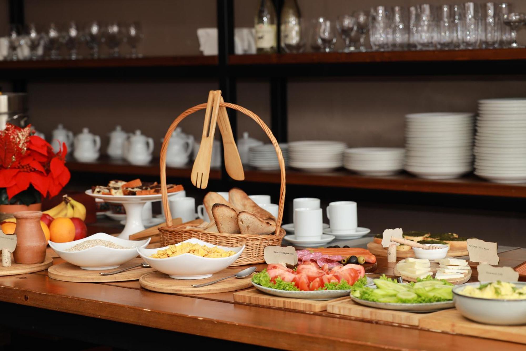 Alpine Lounge Boutique Hotel Kazbegi Kültér fotó