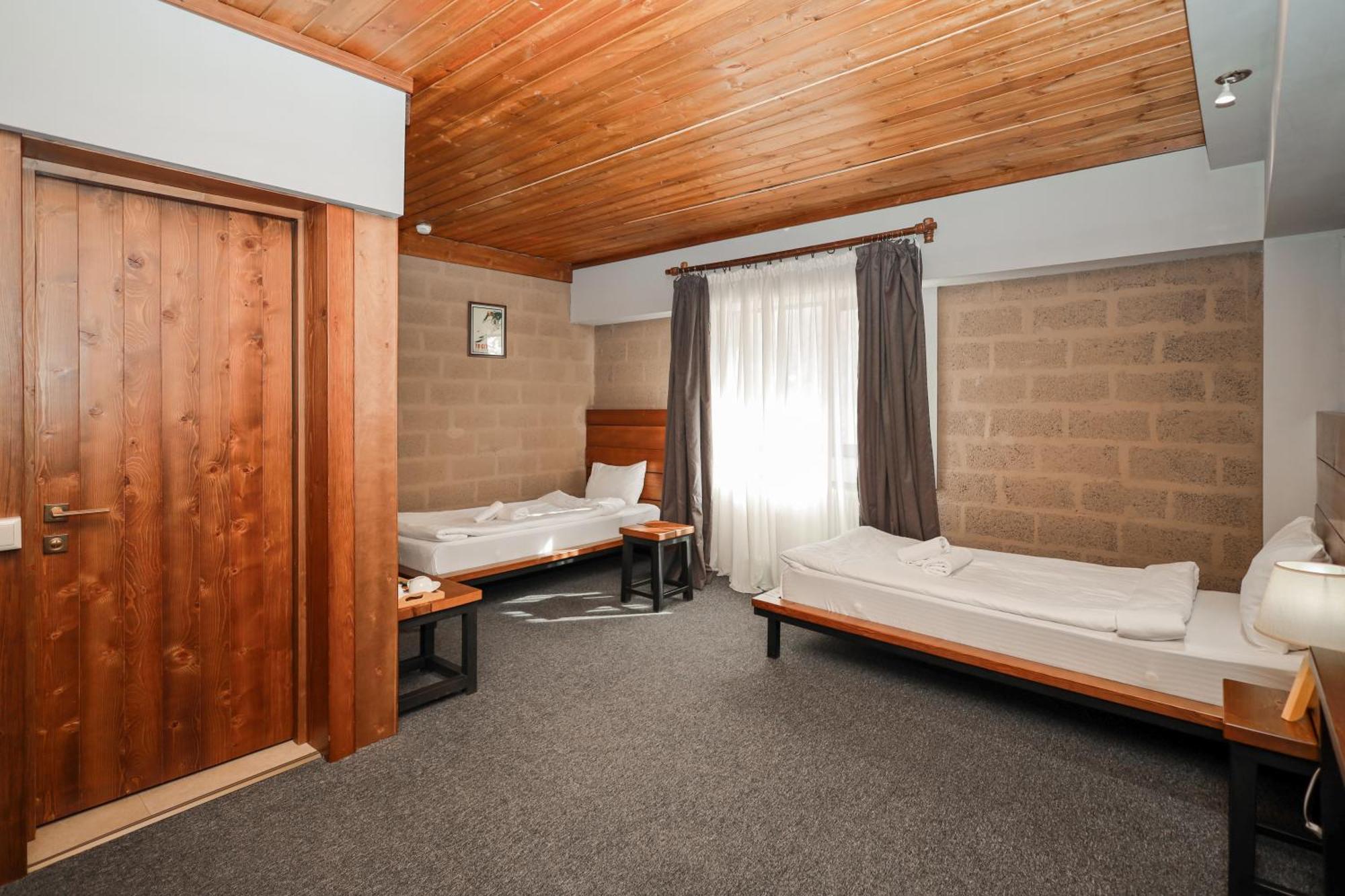 Alpine Lounge Boutique Hotel Kazbegi Kültér fotó