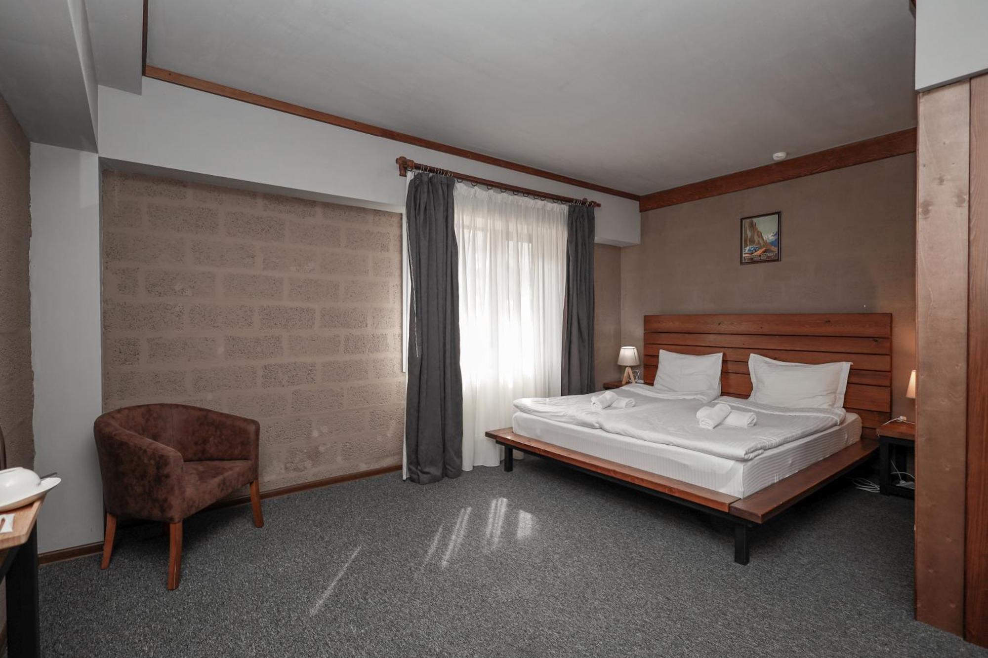 Alpine Lounge Boutique Hotel Kazbegi Kültér fotó